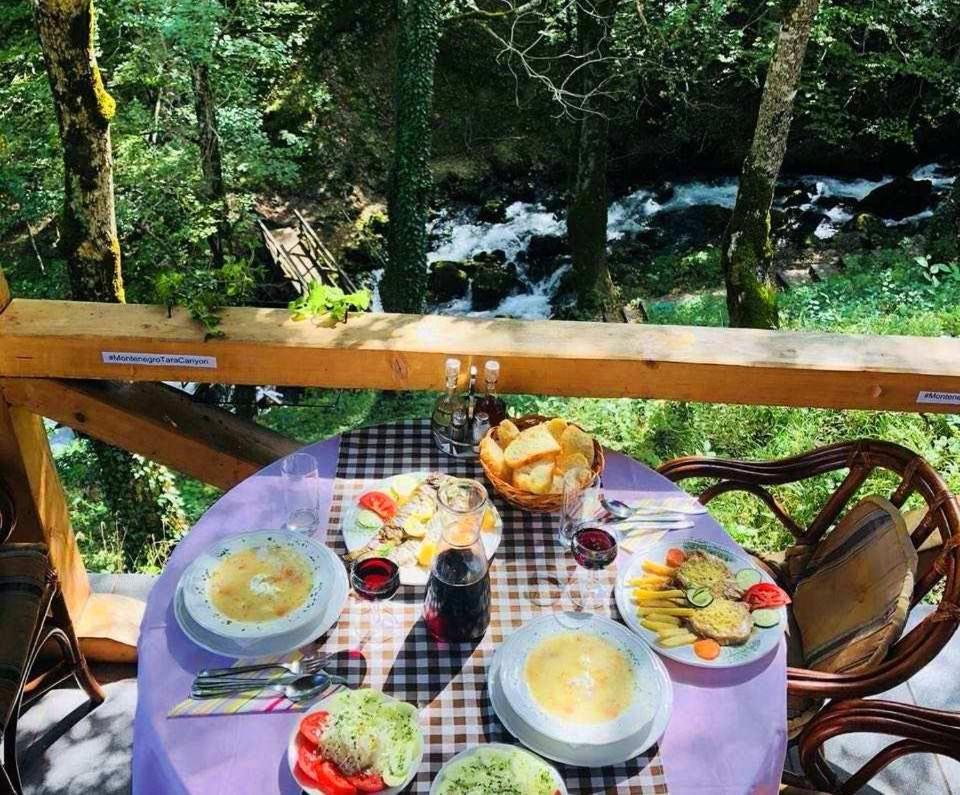 Hotel Ravnjak Dobrilovina المظهر الخارجي الصورة